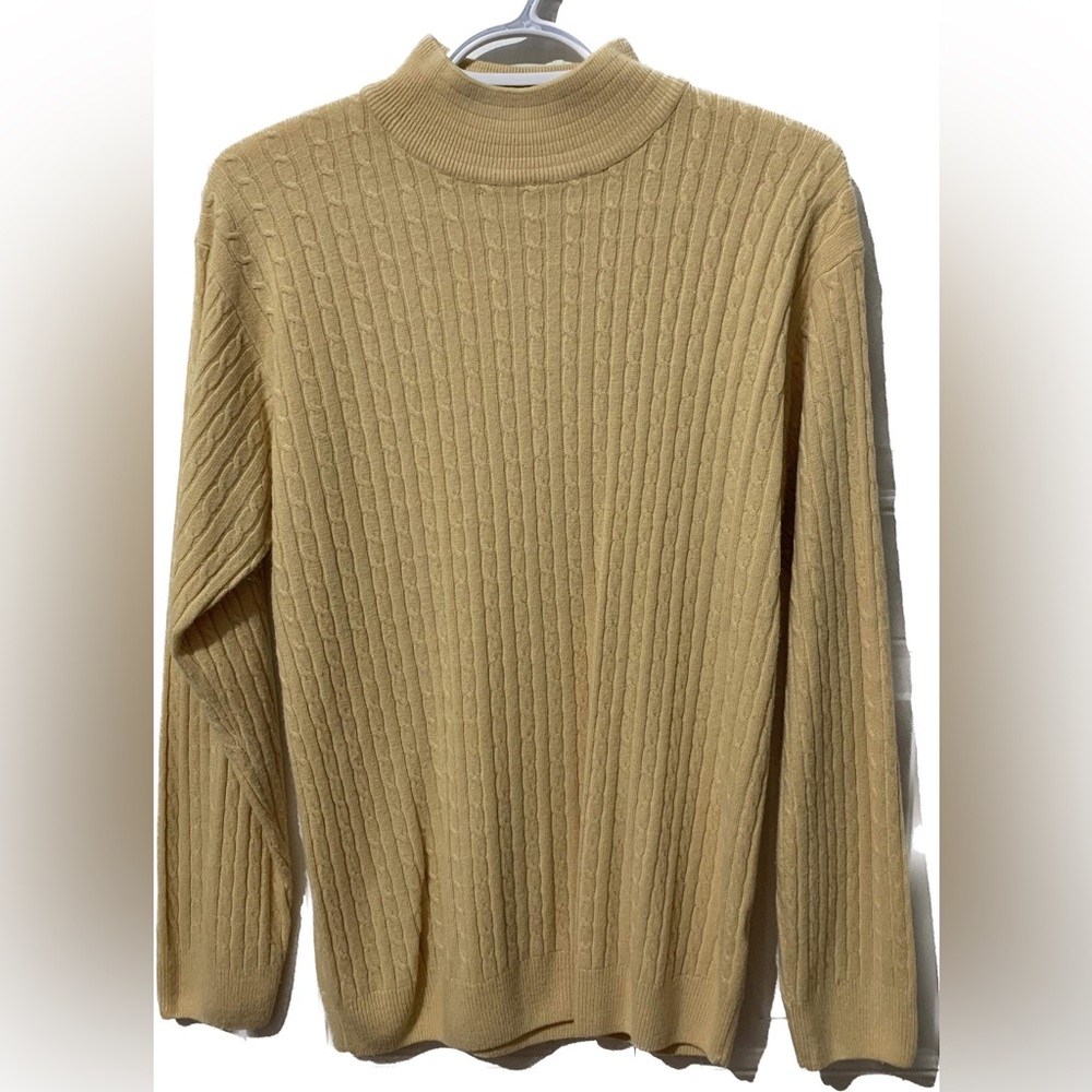 💘2 for $20 💘 Highneck Pastel Yellow Cable Knit Sweater
